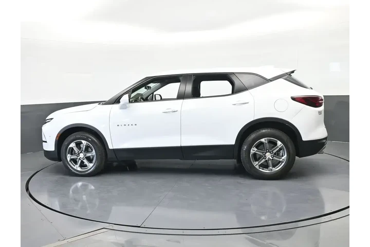 $21949 : Chevrolet Blazer 2024 LT 4dr image 3