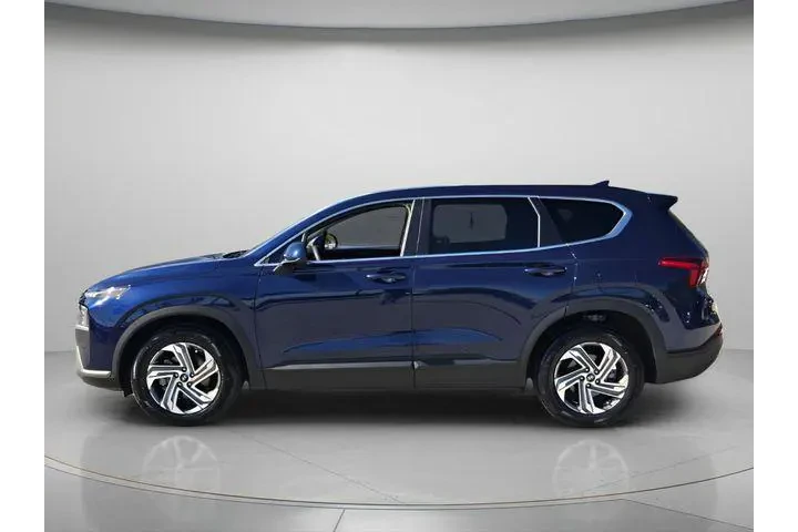 $19831 : Hyundai SANTA FE 2023 SE 4dr image 3
