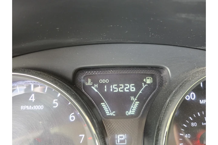 $2900 : Nissan Versa 2015 Salvage image 7