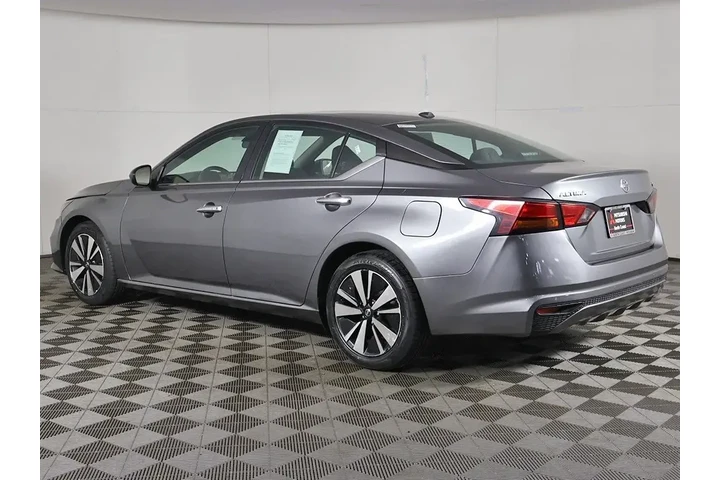 $16193 : Nissan Altima 2022 2.5 SV 4d image 6