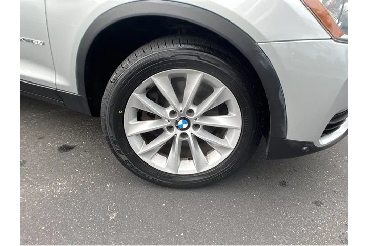 $17696 : 2017 X3 xDrive28i image 10