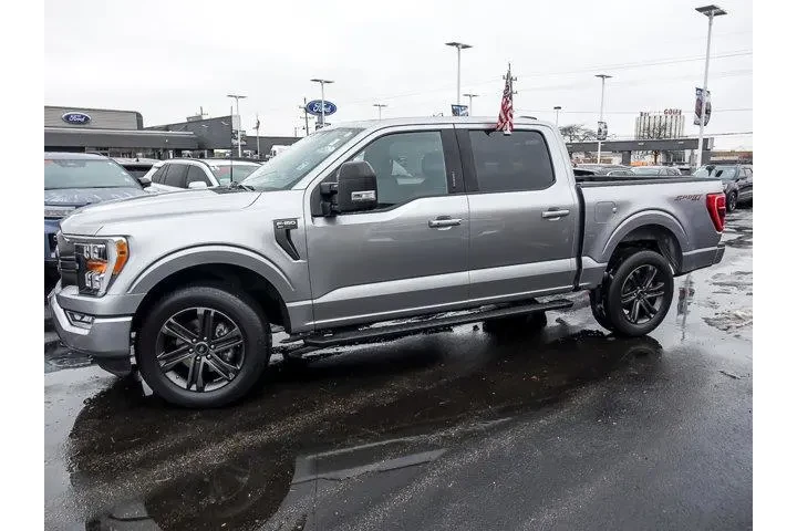 $38977 : Ford F-150 2021 4x4 XLT 4dr image 5