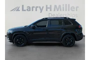 $16543 : Jeep Cherokee 2021 Latitude thumbnail
