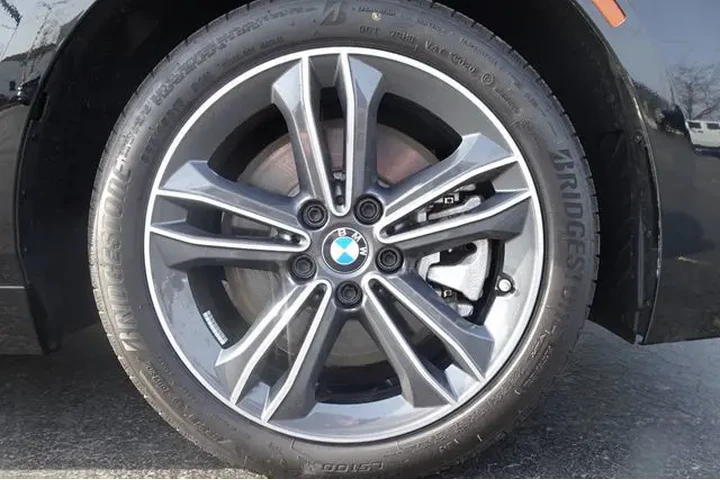 $19990 : 2021 BMW 2 Series image 10