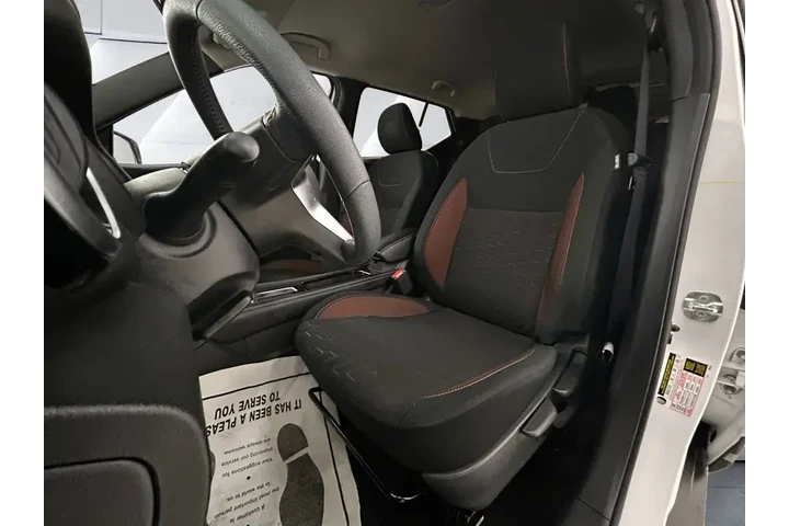 $20651 : Nissan Kicks 2024 SR 4dr Cro image 8