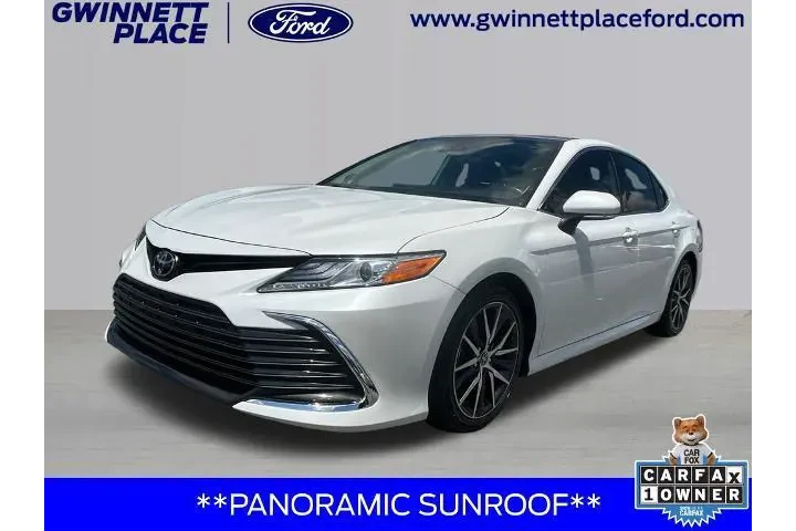 $29998 : Toyota Camry 2024 XLE V6 4dr image 1