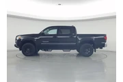 $32998 : Toyota Tacoma 2021 4x4 SR5 V thumbnail