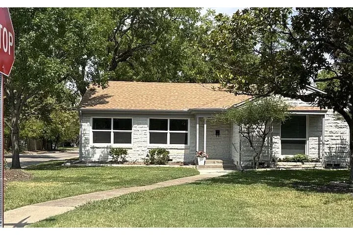 $1850 : HOUSE FOR RENT IN DALLAS TX image 1