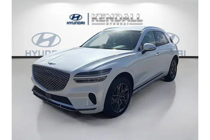 $35997 : Genesis GV70 2025 AWD 2.5T S image 3