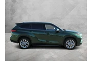 $34987 : Toyota Highlander 2023 Limit thumbnail