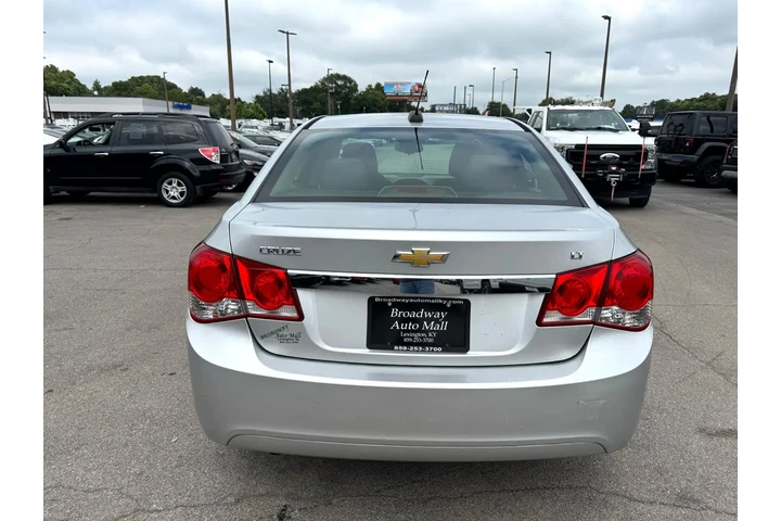 $5980 : 2015 Cruze 4dr Sdn Auto 1LT image 3