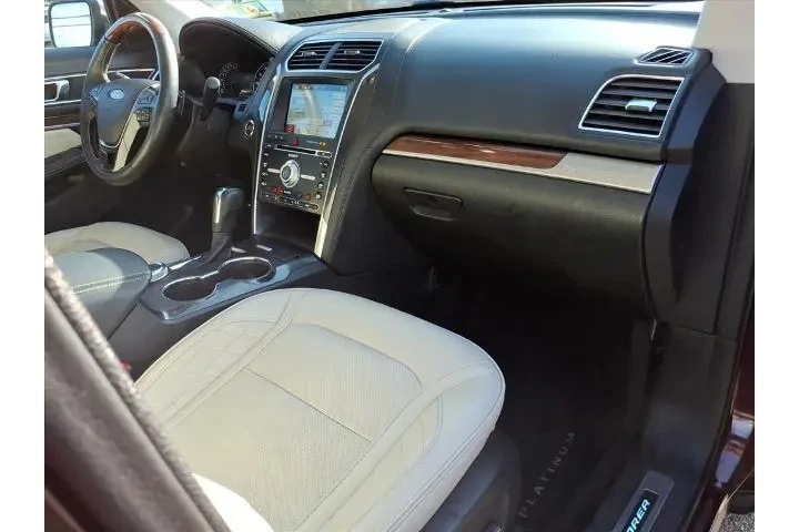 $23595 : Ford Explorer 2018 AWD Plati image 10