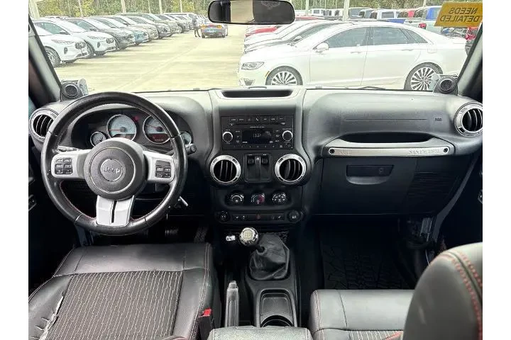 $14600 : Jeep Wrangler 2012 4x4 Sahar image 8