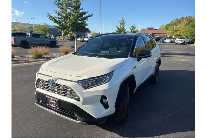 $23977 : 2020 RAV4 Hybrid XSE image 9