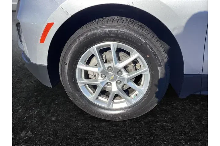 $24500 : Chevrolet Equinox 2022 LT 4d image 6