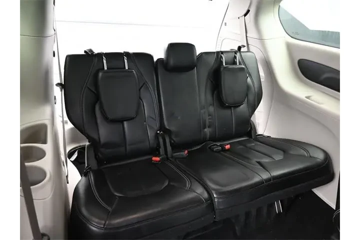 $23761 : Chrysler Pacifica 2023 Touri image 8