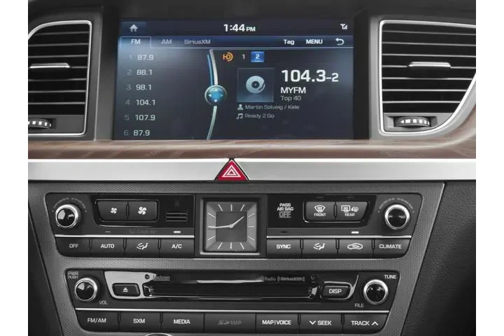 $14138 : Genesis G80 2017 5.0 Ultimat image 10