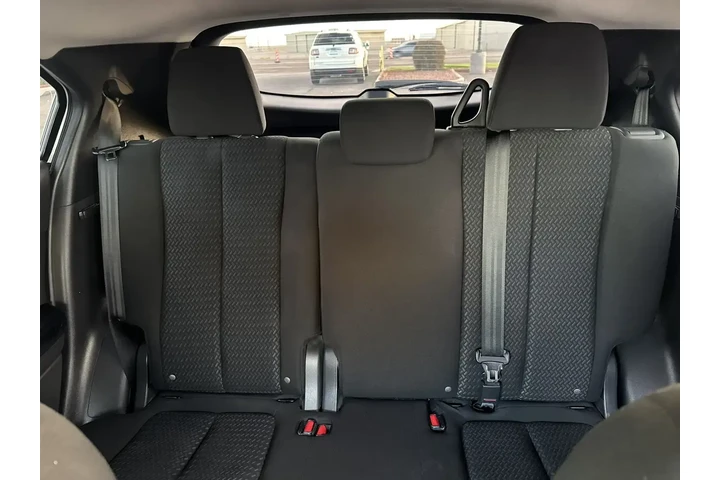 $22449 : Mitsubishi Eclipse Cross 202 image 9