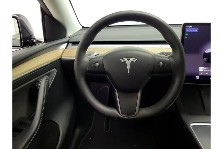 $37998 : Tesla Model Y 2025 Long Rang image 10