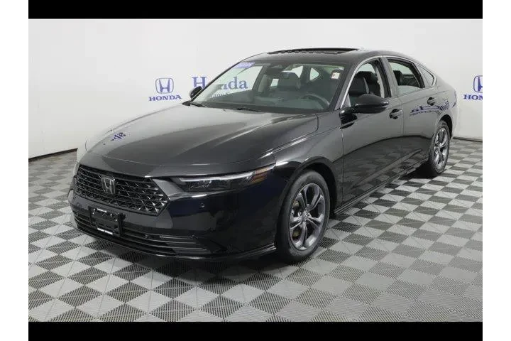 $35875 : Honda Accord Hybrid 2025 EX- image 3