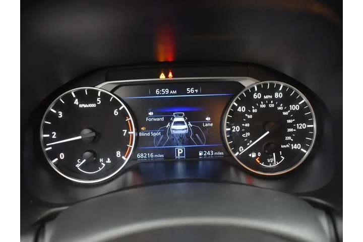 $11818 : Nissan Altima 2020 2.5 SR 4d image 10