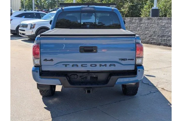 $31999 : Toyota Tacoma 2018 4x4 TRD P image 9