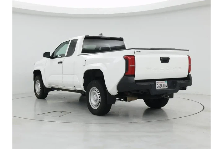 $33998 : Toyota Tacoma 2024 4x4 SR 2d image 2