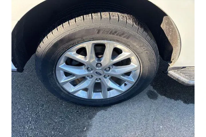 $35999 : Ford Expedition 2021 4x4 XLT image 10