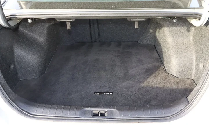 $18588 : 2023 Altima 2.5 SV image 9