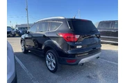 $13940 : Ford Escape 2019 Titanium 4d thumbnail