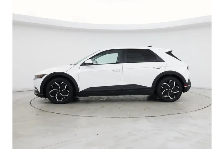 $23998 : Hyundai IONIQ 5 2022 SE 4dr image 3