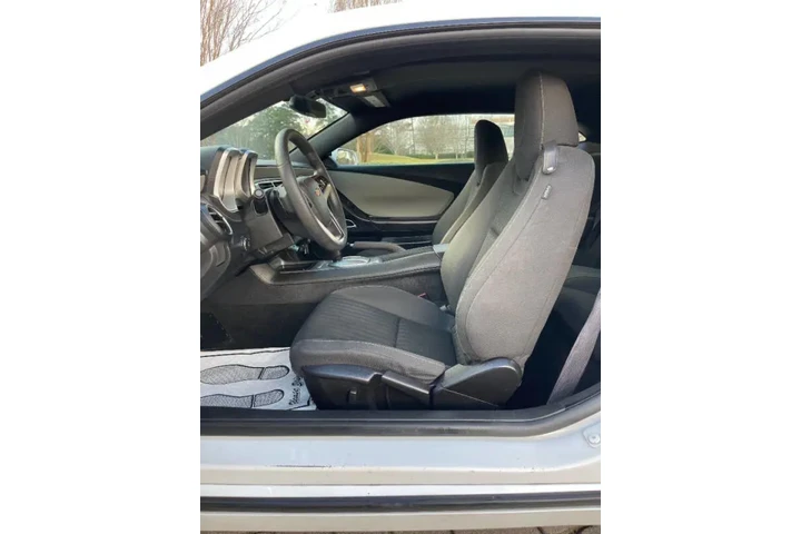 $9995 : 2014 Camaro LS image 10