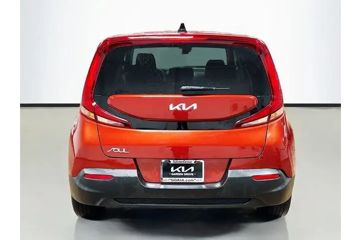 $15843 : Kia Soul 2022 S 4dr Crossove image 6