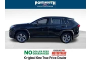 $28995 : Toyota RAV4 2024 AWD XLE 4dr thumbnail