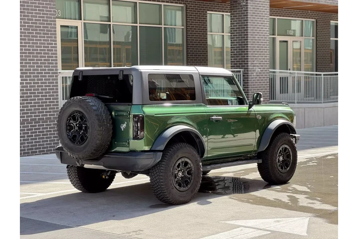 $34990 : 2022 FORD BRONCO image 8