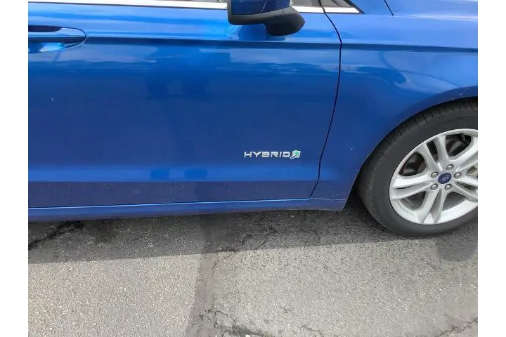 $19950 : Ford Fusion Hybrid 2018 S 4d image 9