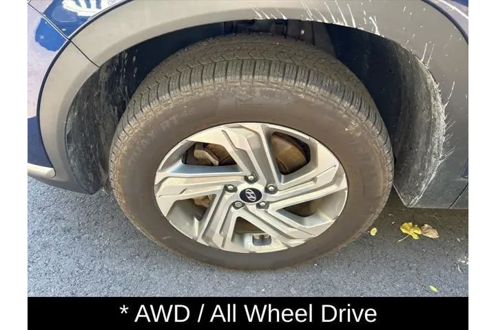$18900 : Hyundai SANTA FE 2023 AWD SE image 9