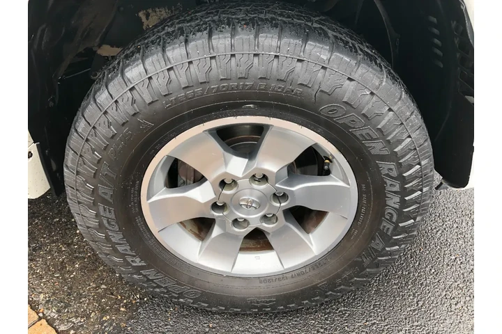 $16760 : 2012 4Runner SR5 4WD image 9