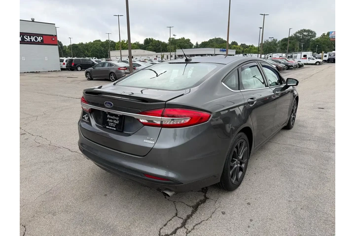 $10450 : 2018 Fusion SE FWD image 2