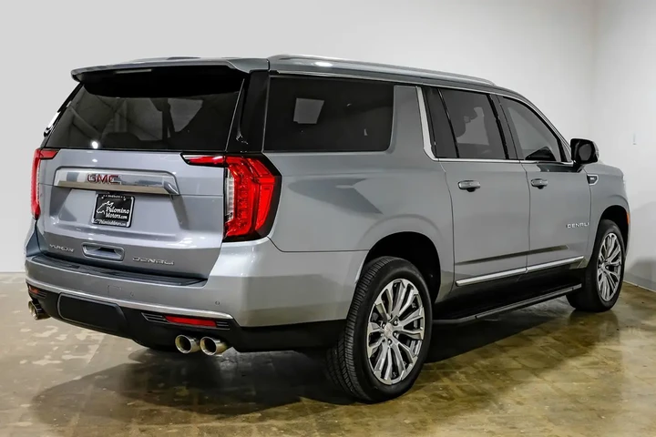 $73790 : 2024 Yukon XL Denali image 9