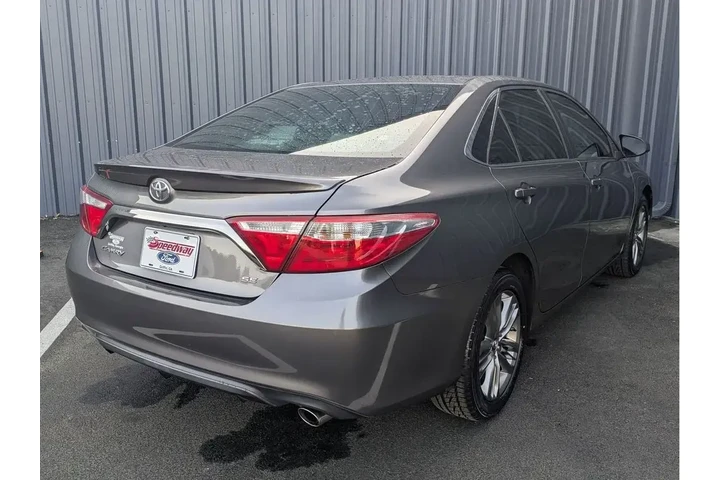 $16988 : Toyota Camry 2017 SE 4dr Sed image 6