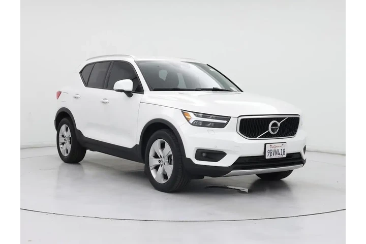 $23998 : Volvo XC40 2022 AWD T5 Momen image 1