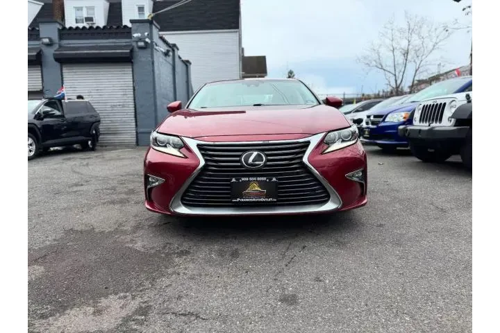 2017 LEXUS ES2017 LEXUS ES image 3