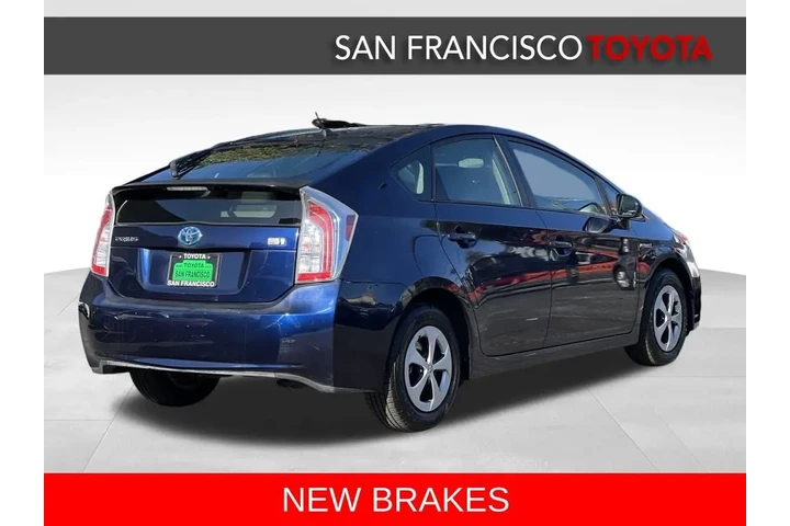$11788 : 2014 Prius Two image 5