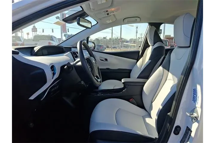 $26142 : Toyota Prius 2022 AWD Nights image 10