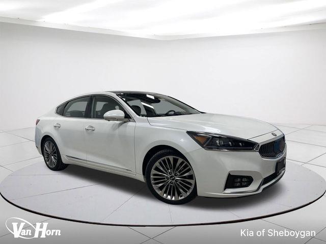 $16722 : Pre-Owned 2017 Cadenza Limited image 1