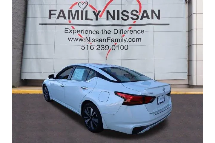 $27309 : Nissan Altima 2022 2.5 SL 4d image 6