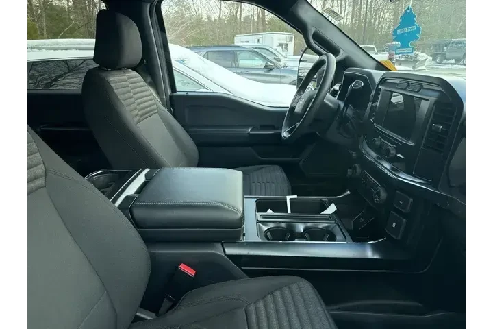 $37999 : Ford F-150 2022 4x4 XL 4dr S image 5