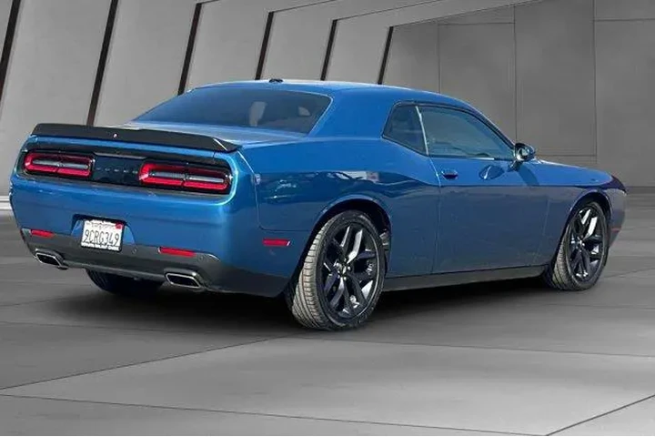 $22500 : Dodge Challenger 2022 GT 2dr image 4