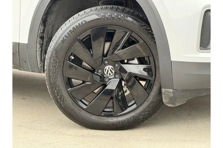 $31417 : Volkswagen Atlas 2024 SE 4dr image 3